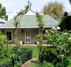 Drayshed cottage